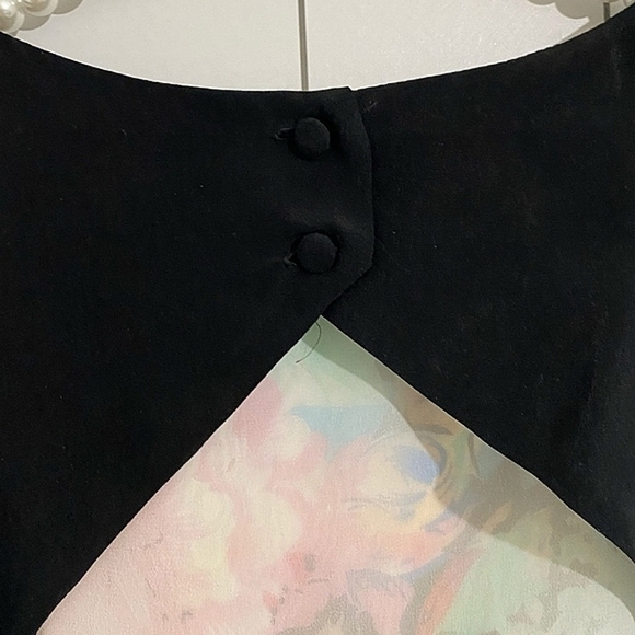 New-Beautiful Yumi Kim Floral & Black Silk XS Peplum Sleeveless Open Back - Picture 7 of 7
